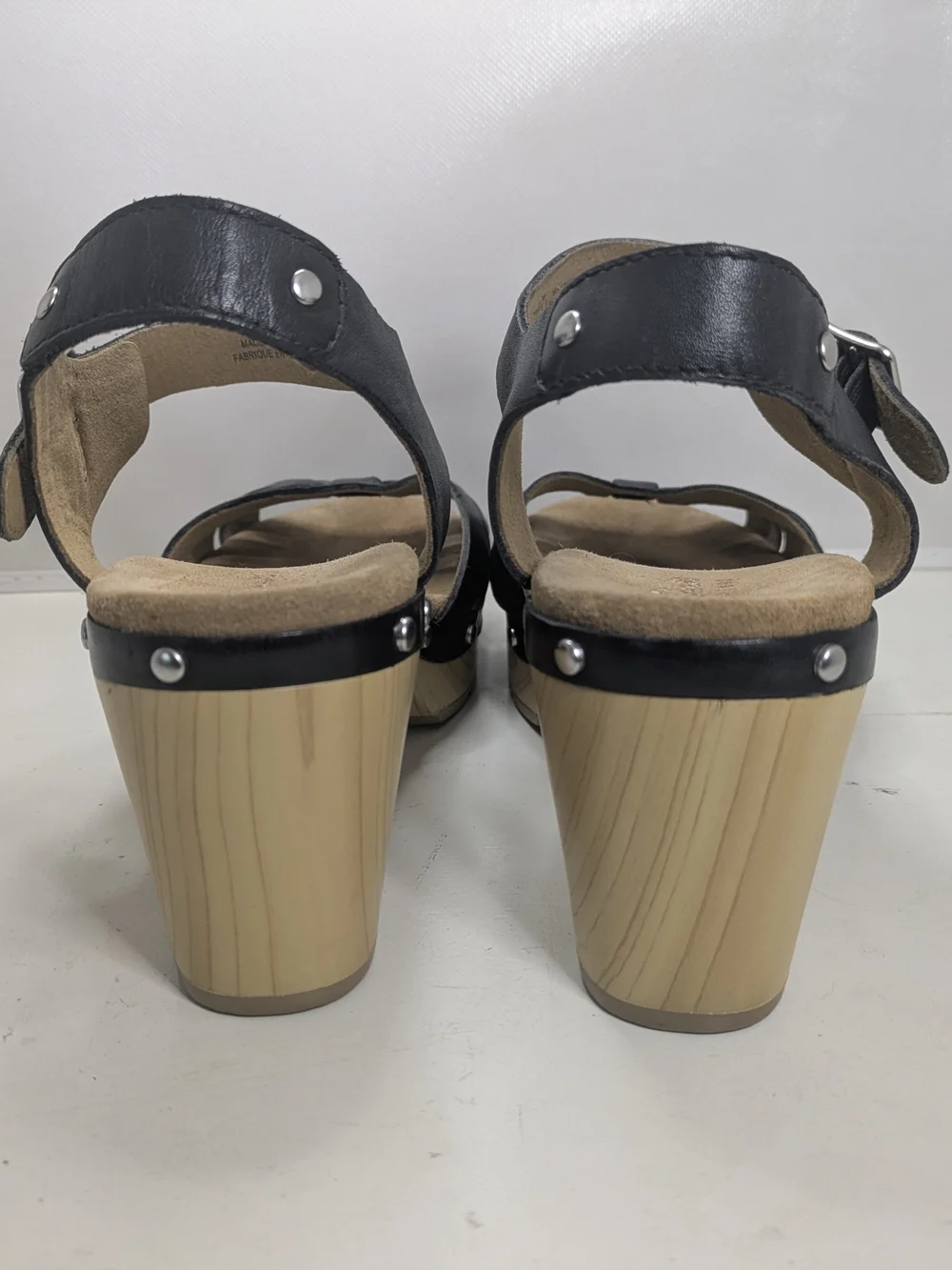 Clarks Ledella Trail Sandal Black Leather Wedge Ankle Strap EUC 7.5